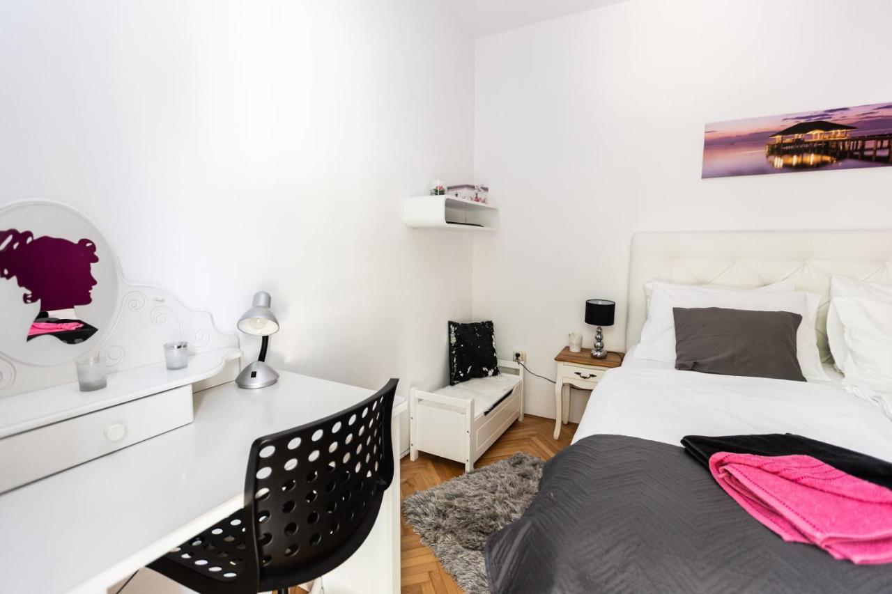 Luxury Apartments Mia Ποντστράνα Εξωτερικό φωτογραφία
