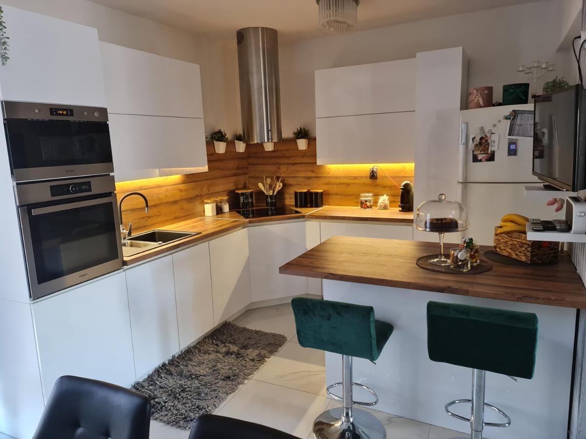 Luxury Apartments Mia Ποντστράνα Εξωτερικό φωτογραφία