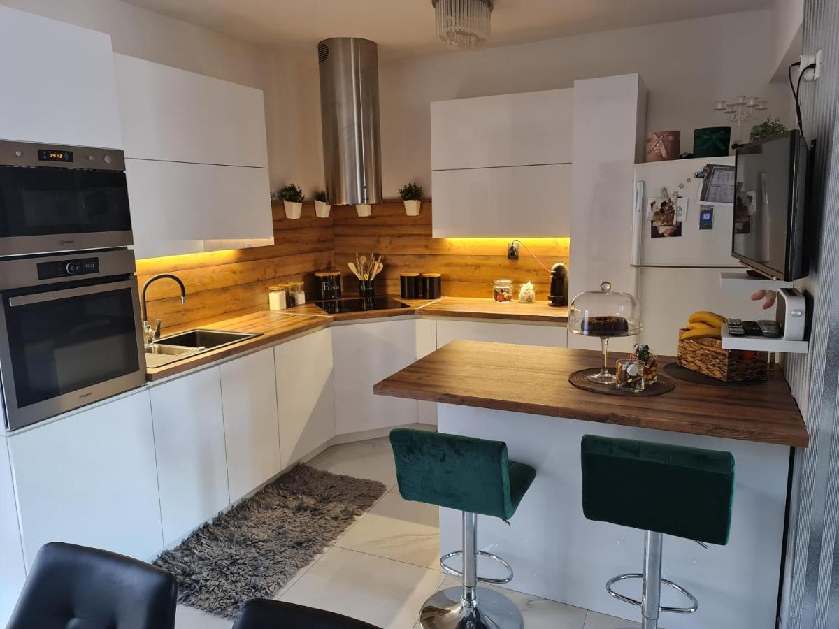 Luxury Apartments Mia Ποντστράνα Εξωτερικό φωτογραφία