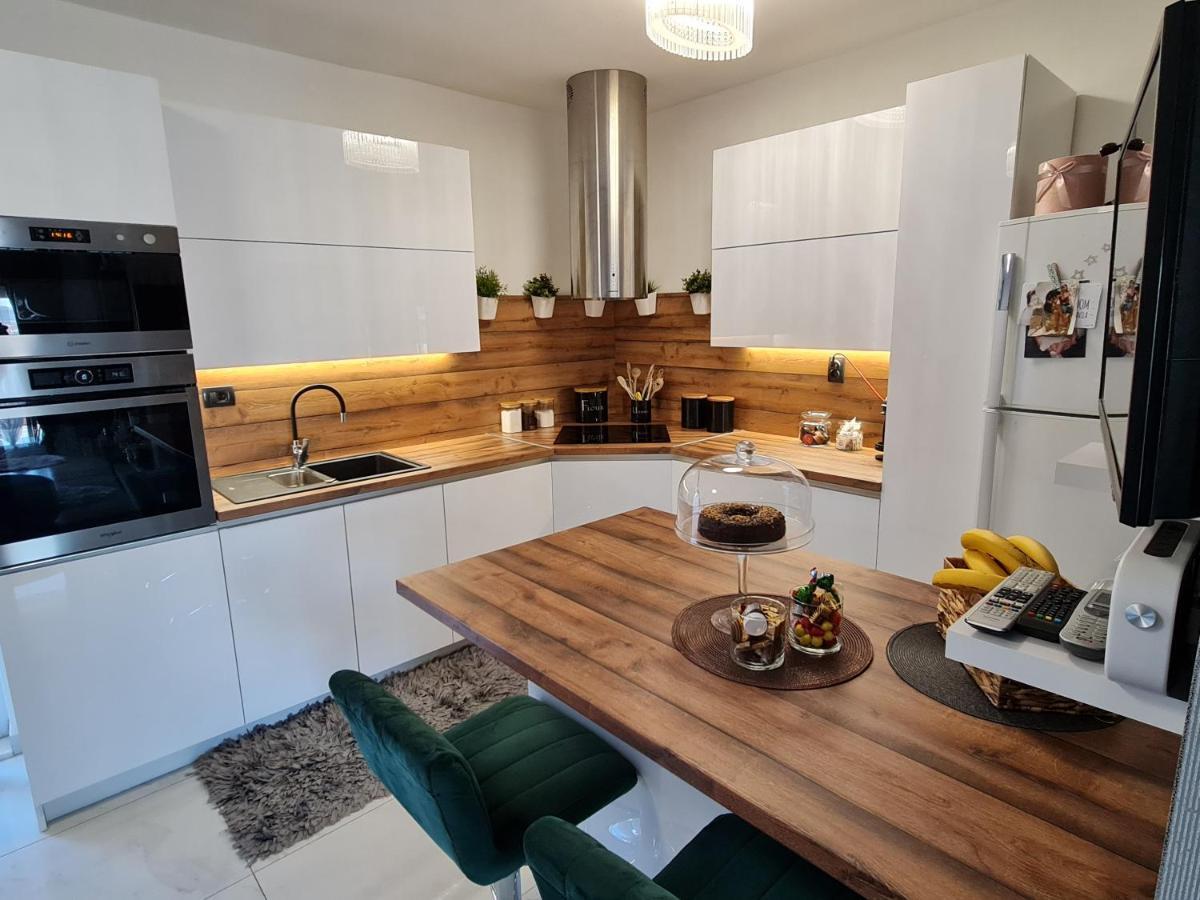 Luxury Apartments Mia Ποντστράνα Εξωτερικό φωτογραφία