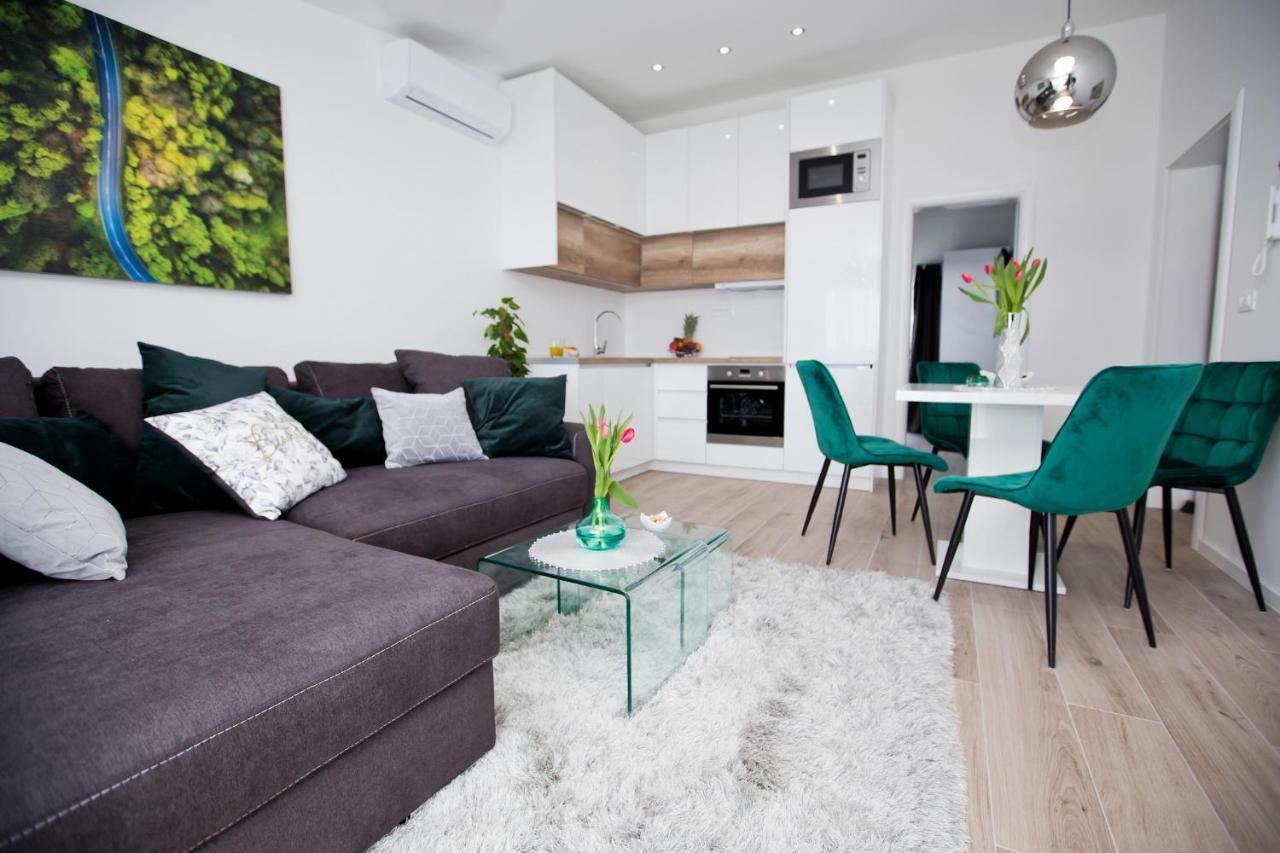 Luxury Apartments Mia Ποντστράνα Εξωτερικό φωτογραφία